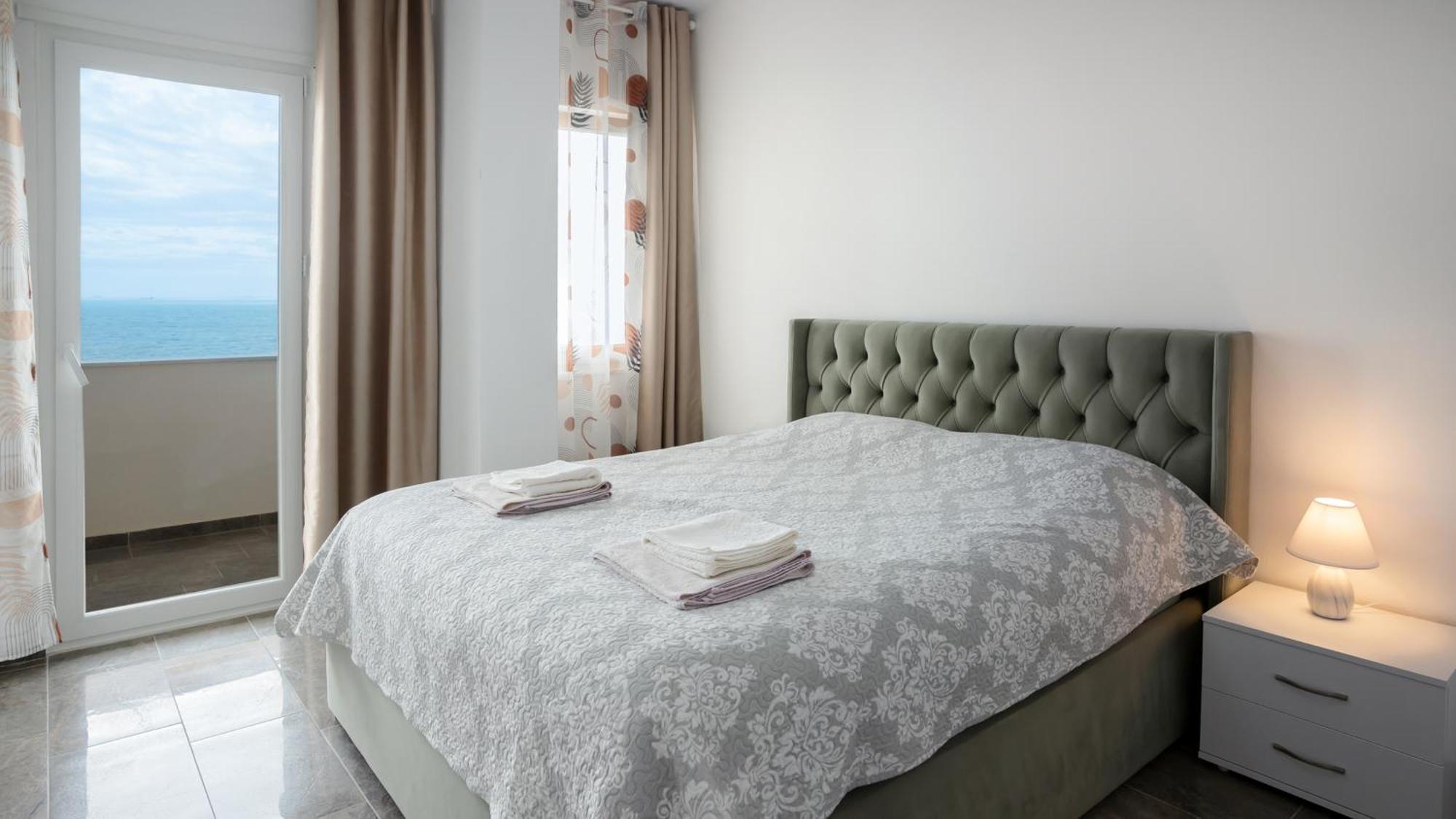 Apartament Sea View Durrës Esterno foto